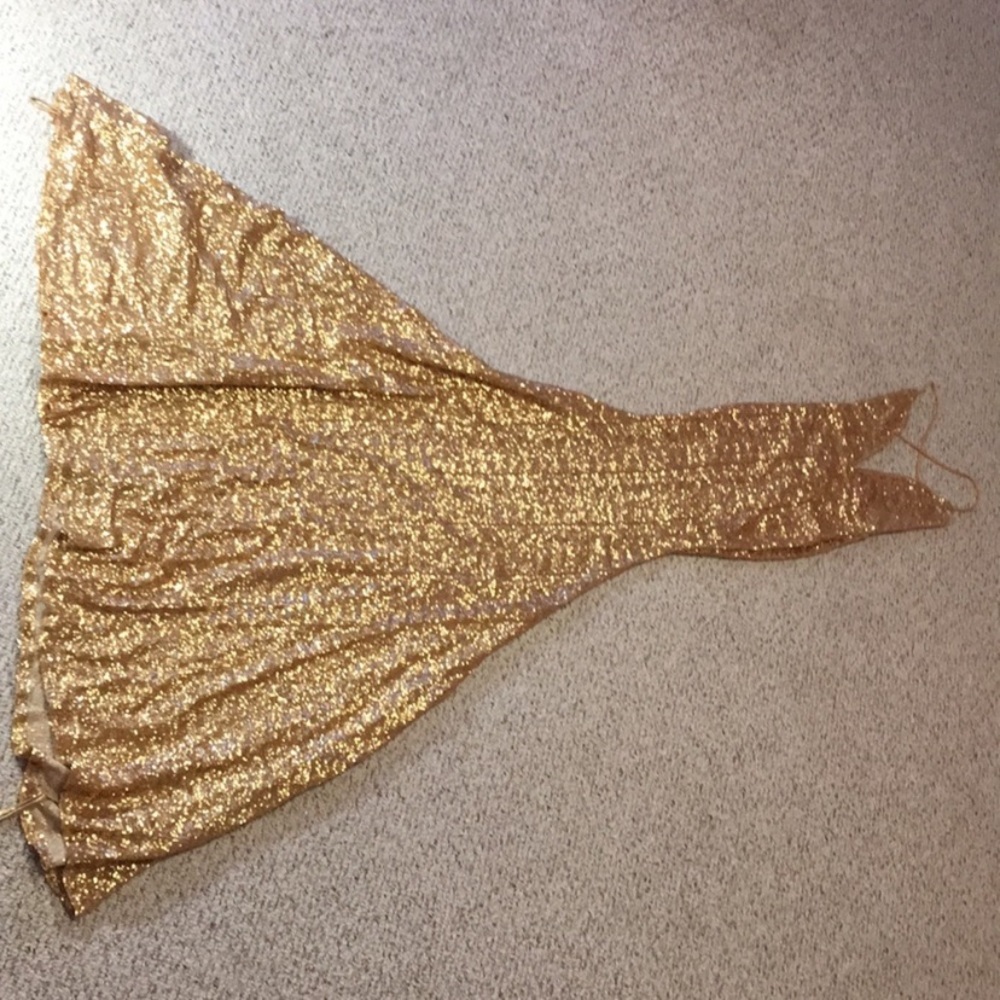 Prom dress - Picture 3 of 4